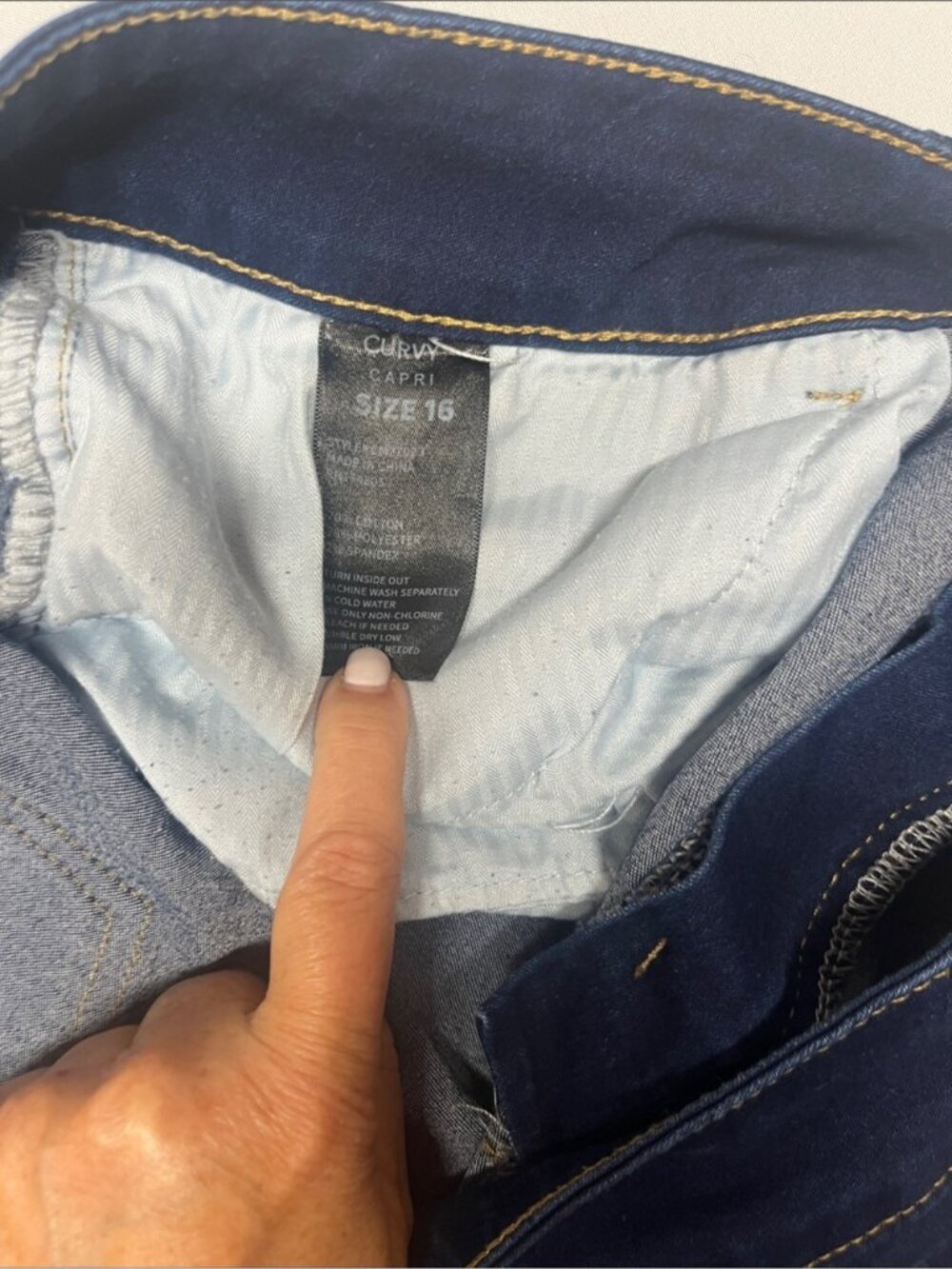 Women's Dark Blue Stretch Cropped Jeans Capri, curvy size 16 comfortable 1100 - Picture 5 of 6